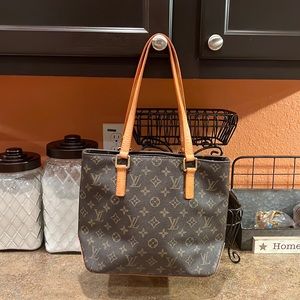 Great condition, LV bag !